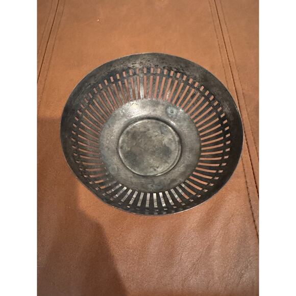 Reed & Barton Silverplate Reticulated Compote Bowl 3.25” Pedestal Candy Dish VTG - Picture 2 of 6